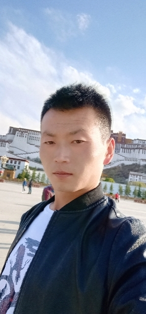 阳光下的小草的第一张照片--甘肃父母相亲团